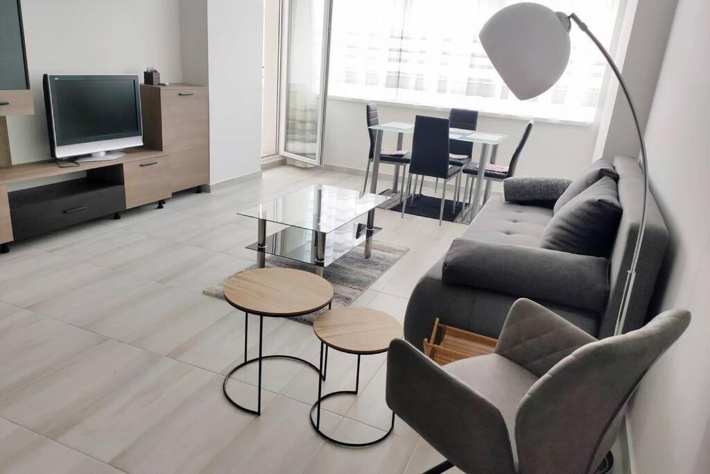 דברצן Plaza Apartman - City Center, Free Parking, Free Wifi מראה חיצוני תמונה